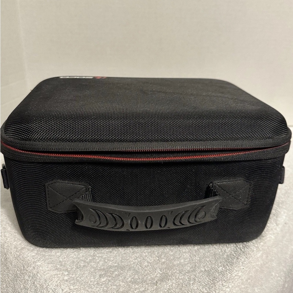 Nintendo Switch Travel Case Set - Picture 7 of 8